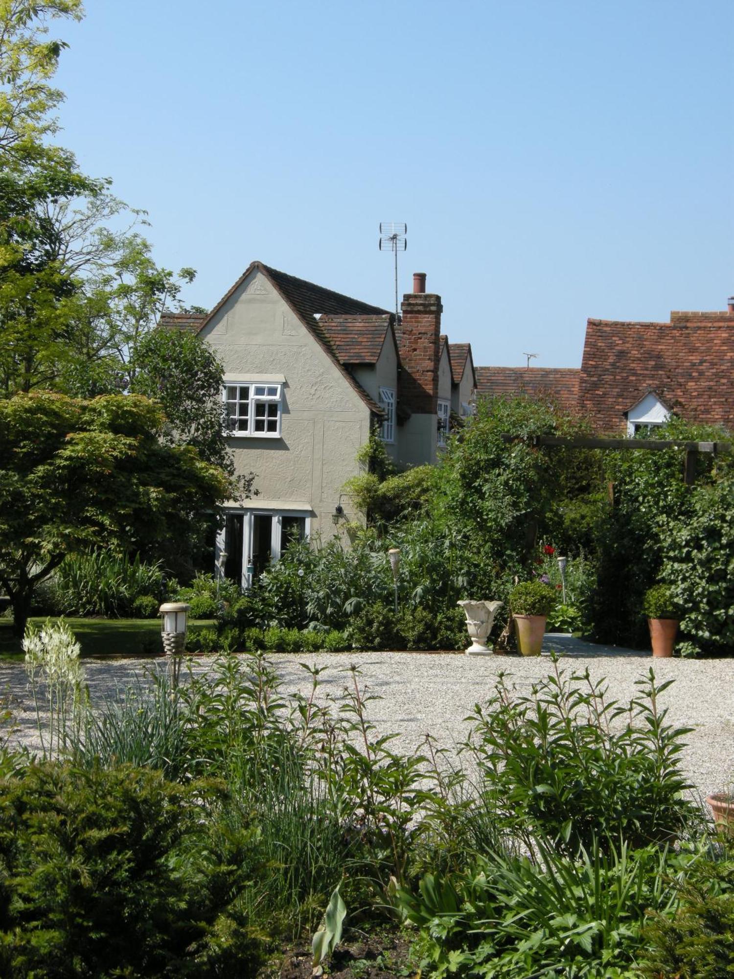 Motts Bed & Breakfast Great Dunmow Esterno foto