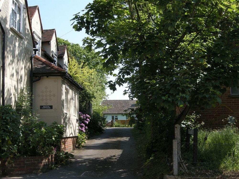 Motts Bed & Breakfast Great Dunmow Esterno foto